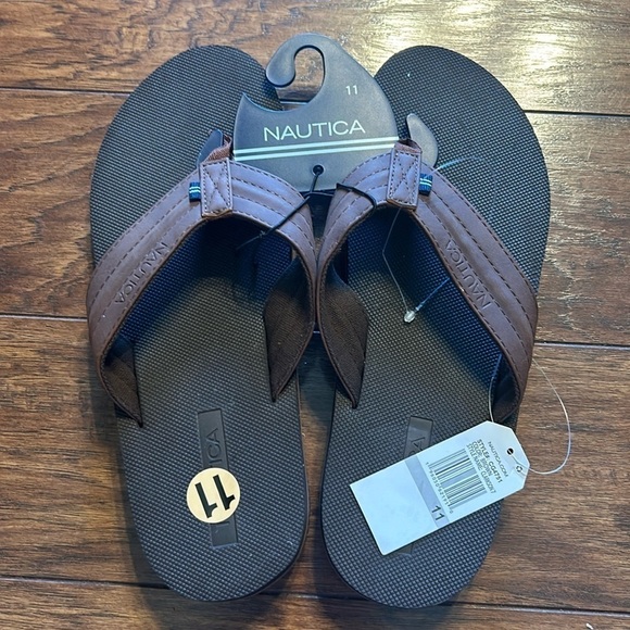 Nautica Clarkson 3 Faux Leather Tan Brown Thong Sandals Mens Shoe NWT - Picture 2 of 7